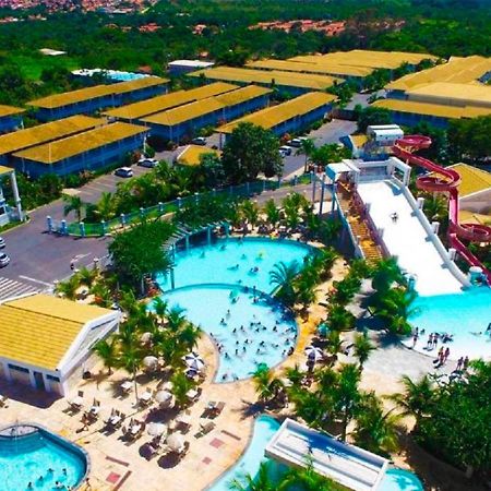 Lacqua Diroma Apartamento Completo Com Fogao, Geladeira, Micro-Ondas, Piscina 24H, Acomoda Ate 5 Pessoas Caldas Novas Exterior photo