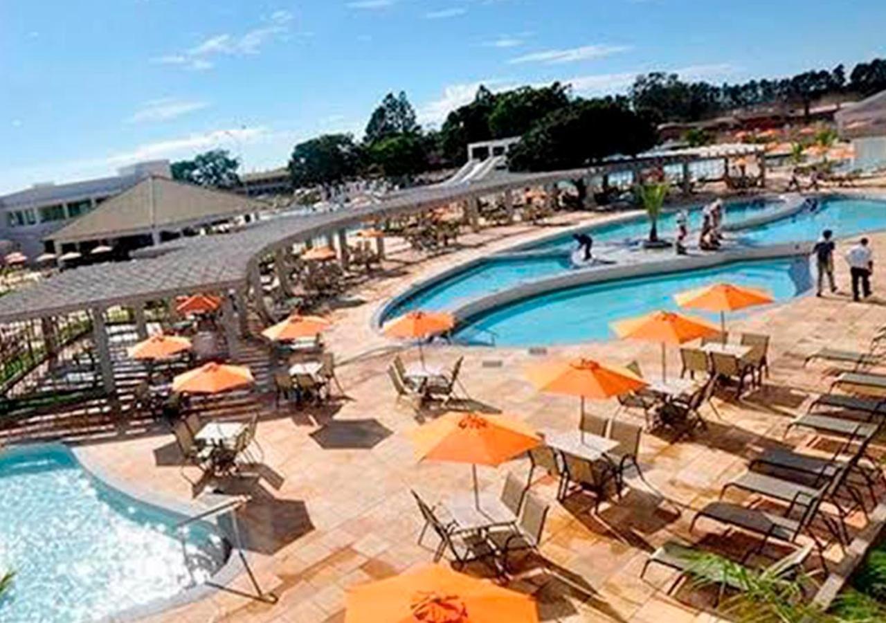 Lacqua Diroma Apartamento Completo Com Fogao, Geladeira, Micro-Ondas, Piscina 24H, Acomoda Ate 5 Pessoas Caldas Novas Exterior photo
