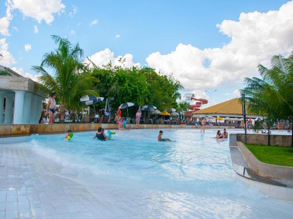 Lacqua Diroma Apartamento Completo Com Fogao, Geladeira, Micro-Ondas, Piscina 24H, Acomoda Ate 5 Pessoas Caldas Novas Exterior photo