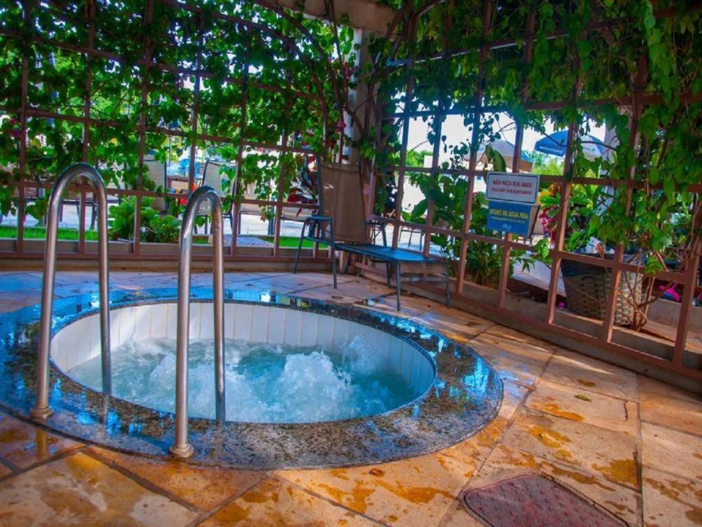 Lacqua Diroma Apartamento Completo Com Fogao, Geladeira, Micro-Ondas, Piscina 24H, Acomoda Ate 5 Pessoas Caldas Novas Exterior photo